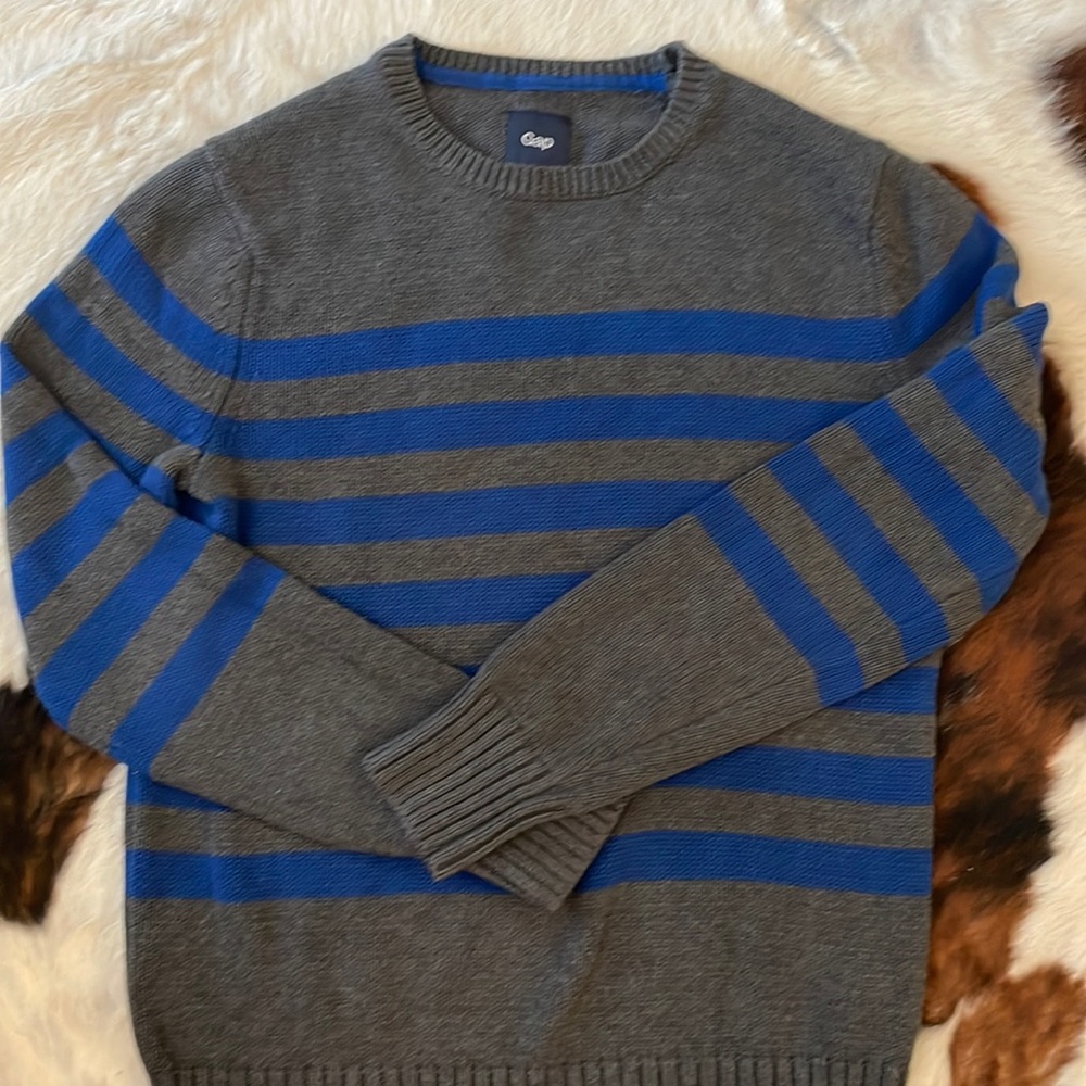 Small Gap Sweater